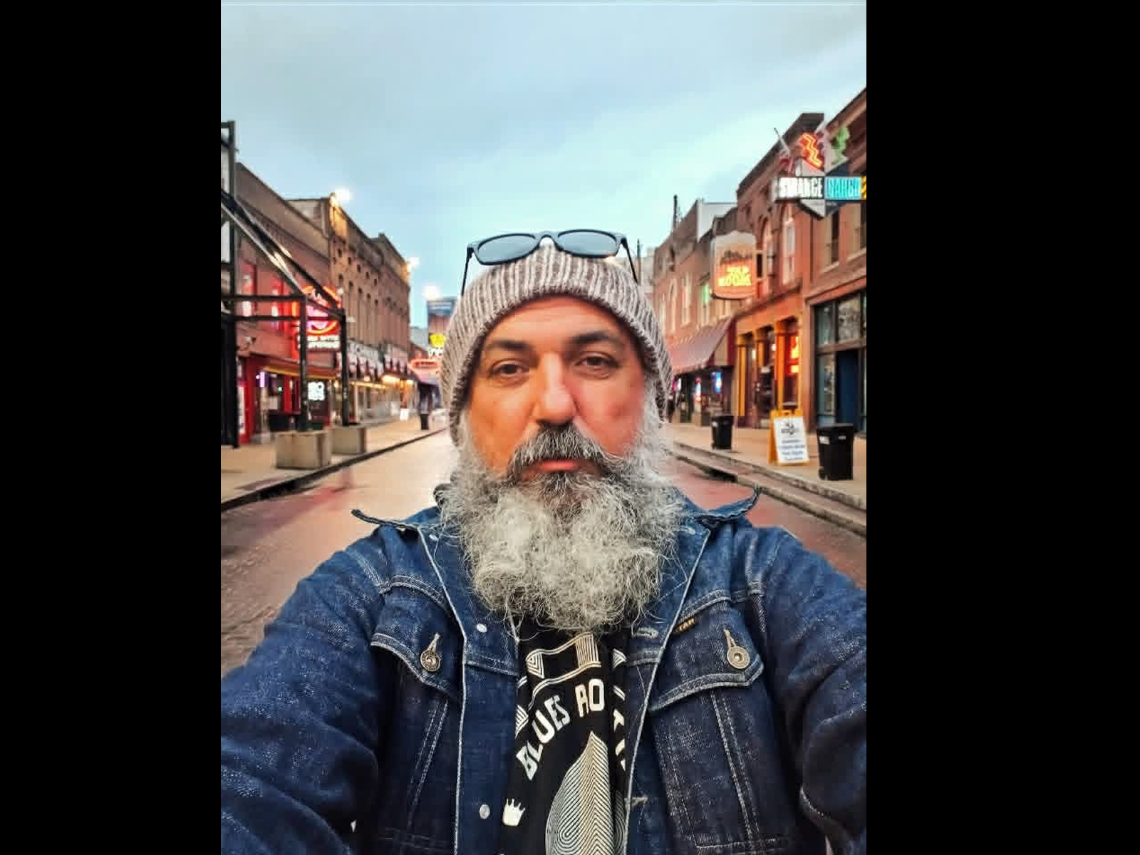 You are currently viewing Frank Sultana